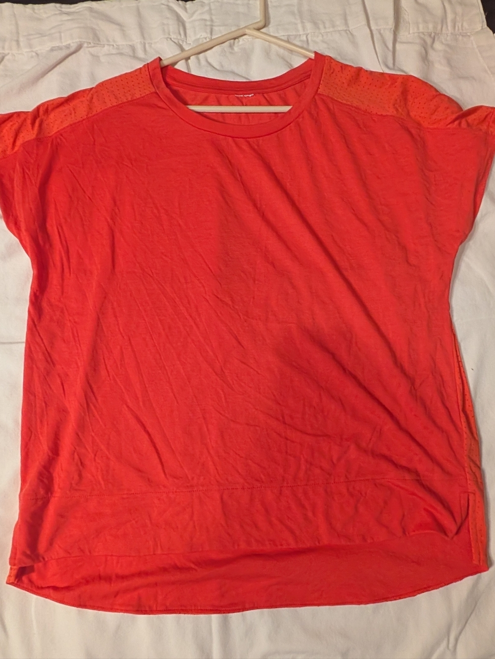 Women's Lightweight Short Sleeve Top in Bright Coral/ Orange
